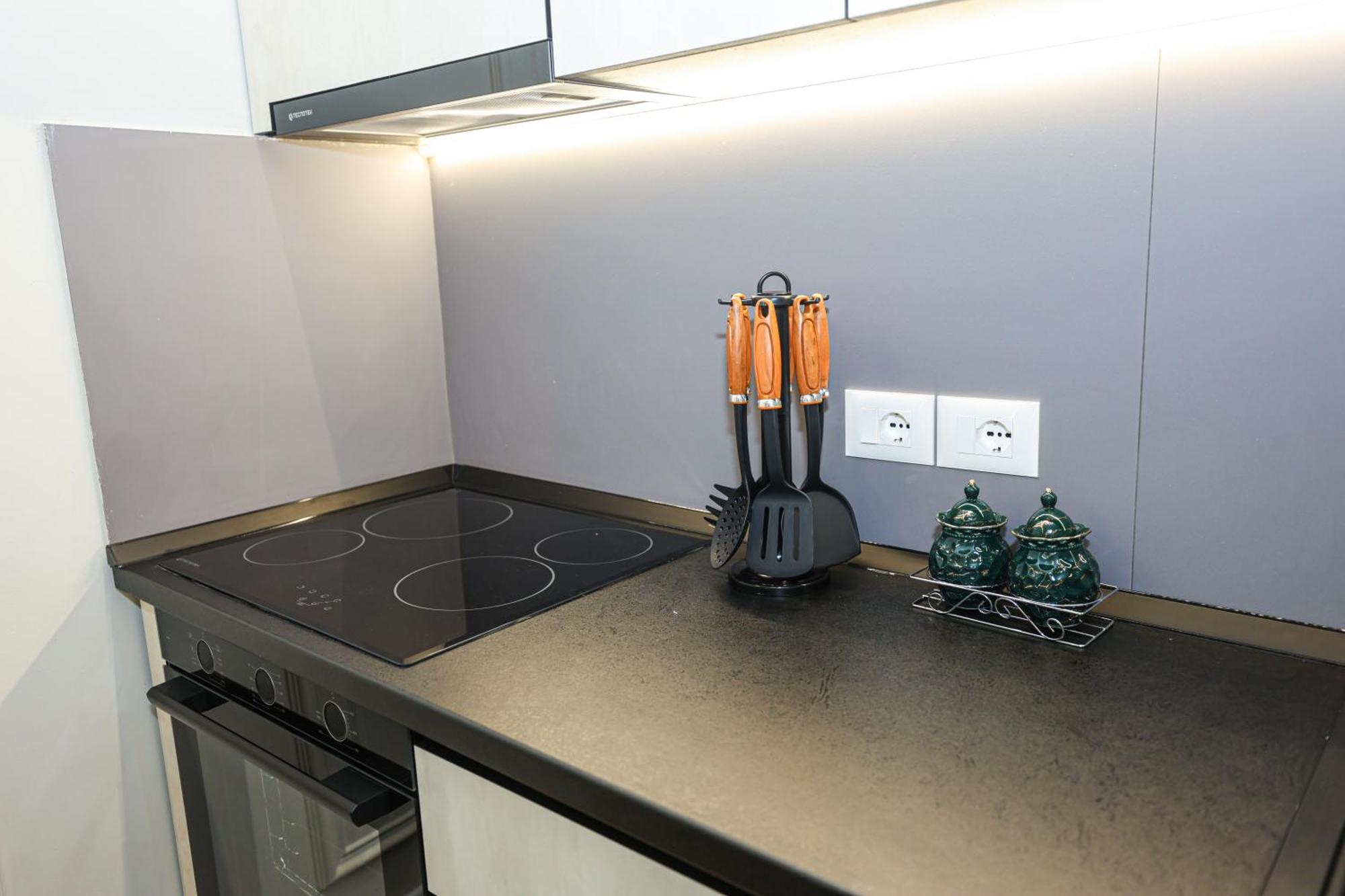 Miku Apartment-cozy 1bd At Blloku Area Tirana